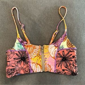 Maaji brand bikini top. Reversible. Size Large (runs small)